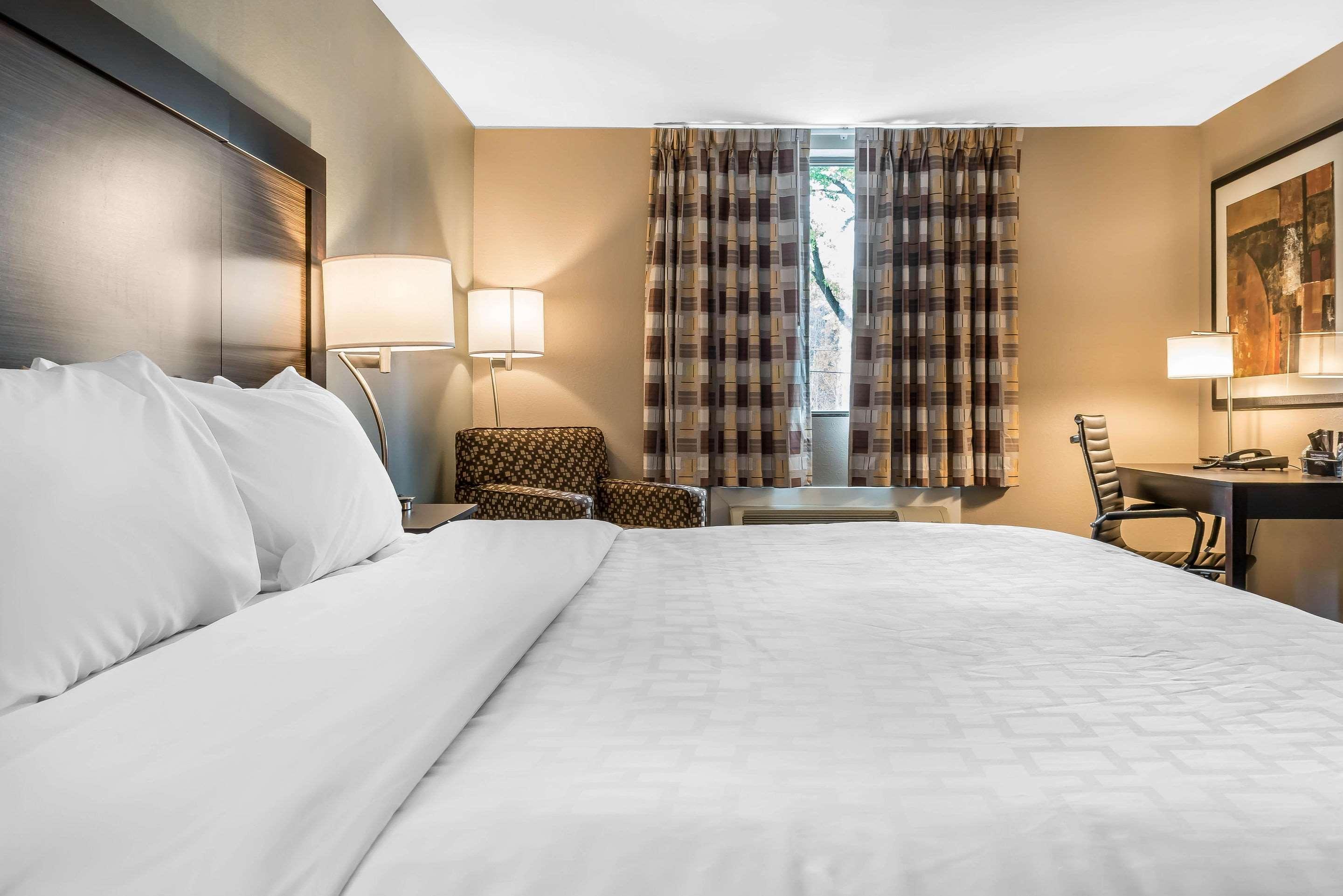 Clarion Inn Belle Vernon Exteriér fotografie