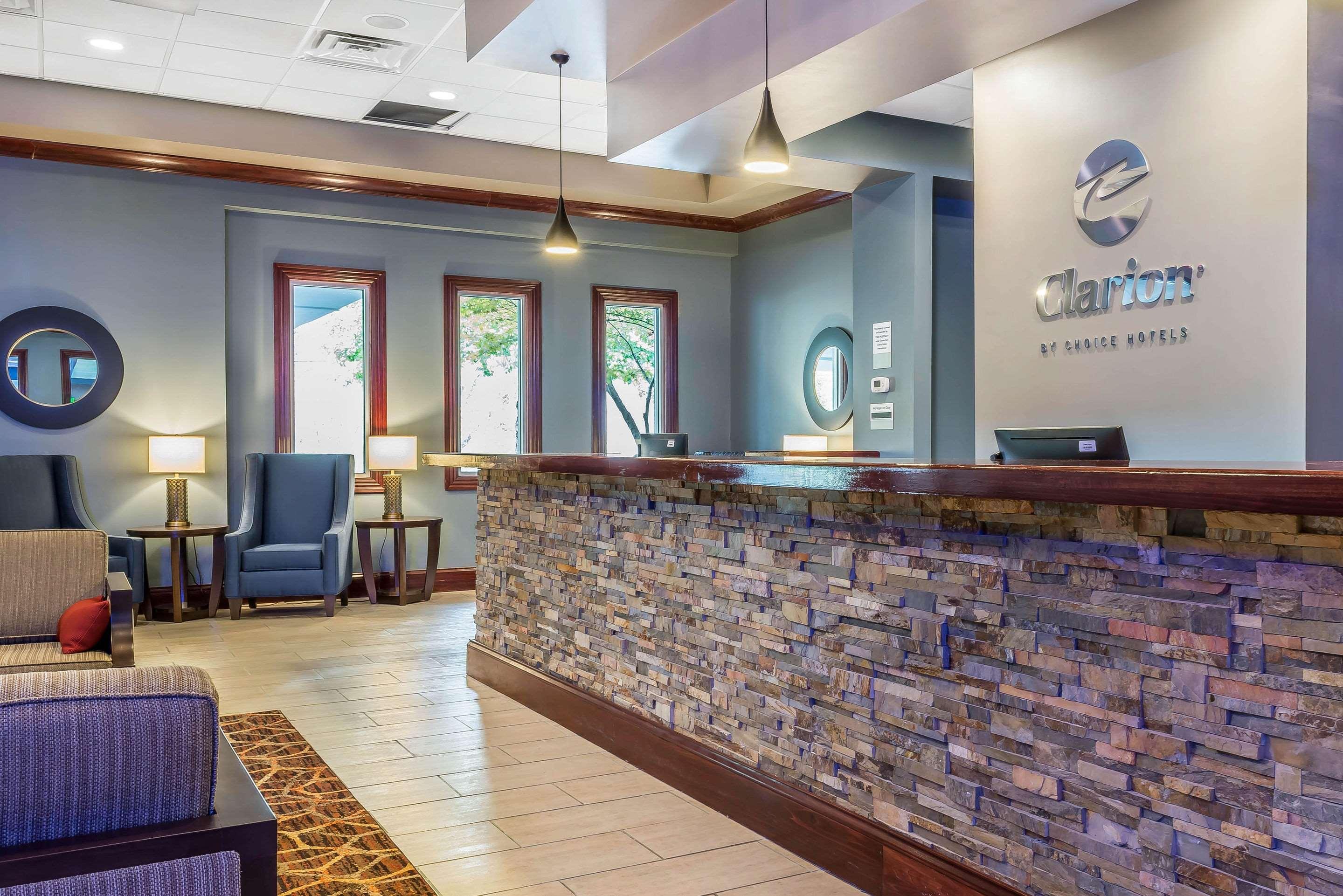 Clarion Inn Belle Vernon Exteriér fotografie