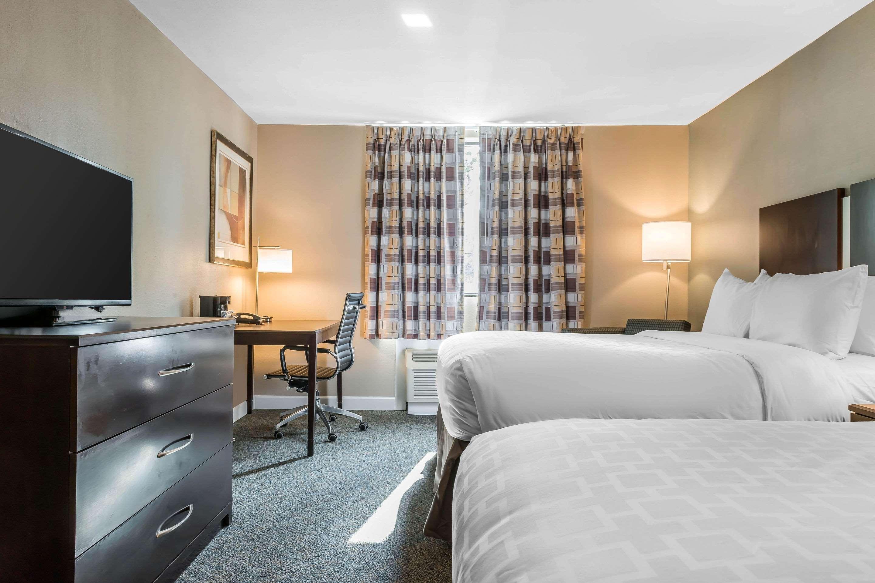 Clarion Inn Belle Vernon Exteriér fotografie