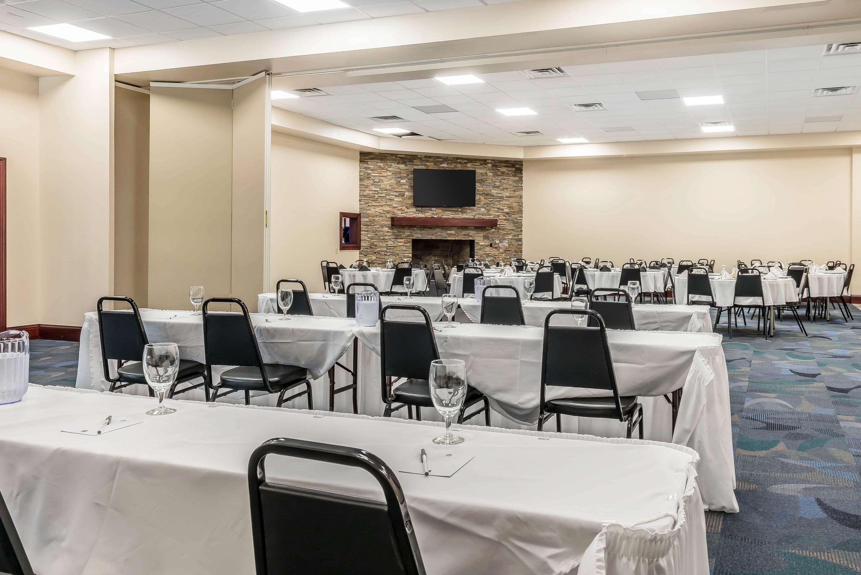Clarion Inn Belle Vernon Exteriér fotografie